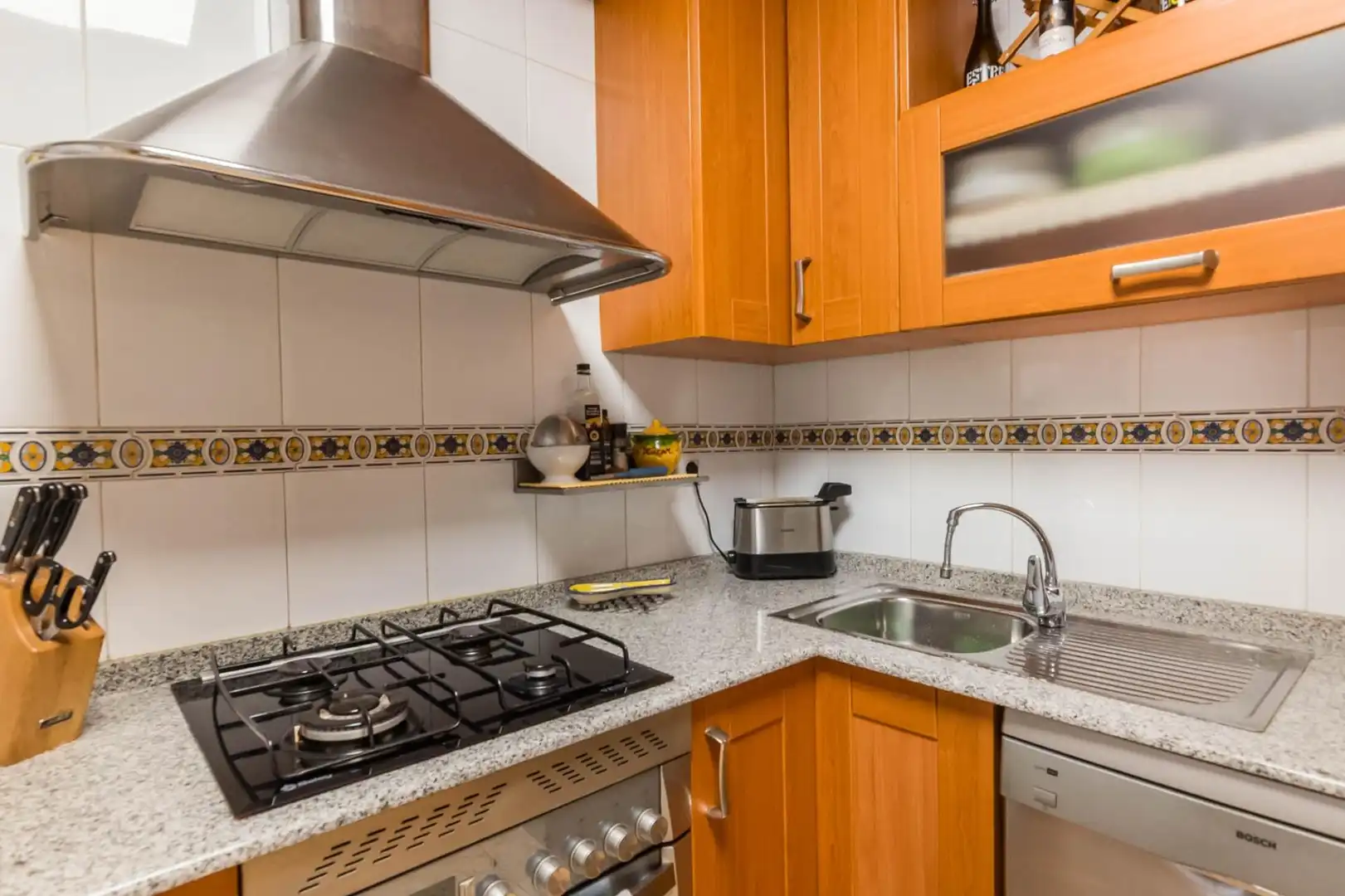 Küche von Einfamilien-Reihenhaus zum Verkauf in Murcia mit Klimaanlage, Privatgarten und Terrasse