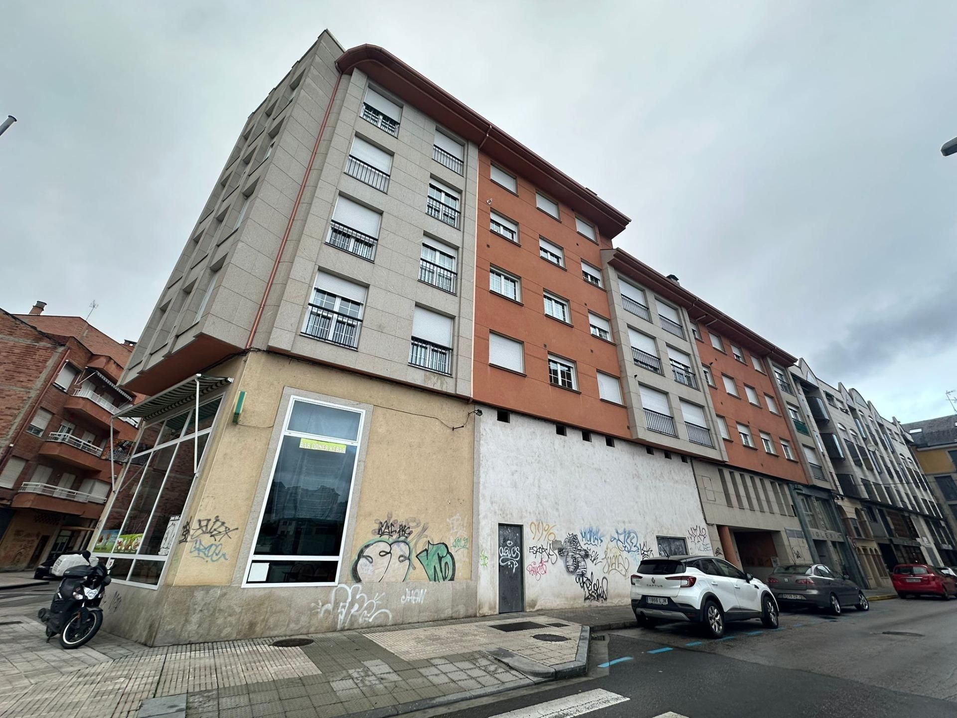 Exterior view of Flat for rent in Ponferrada  with Heating and Furnished