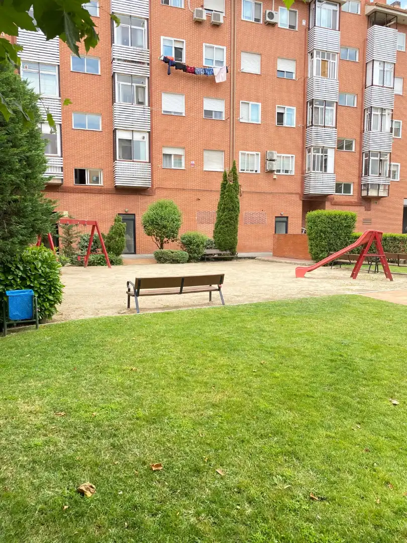 Parking de Dúplex en venta en Fuenlabrada con Aire acondicionado, Calefacción y Trastero
