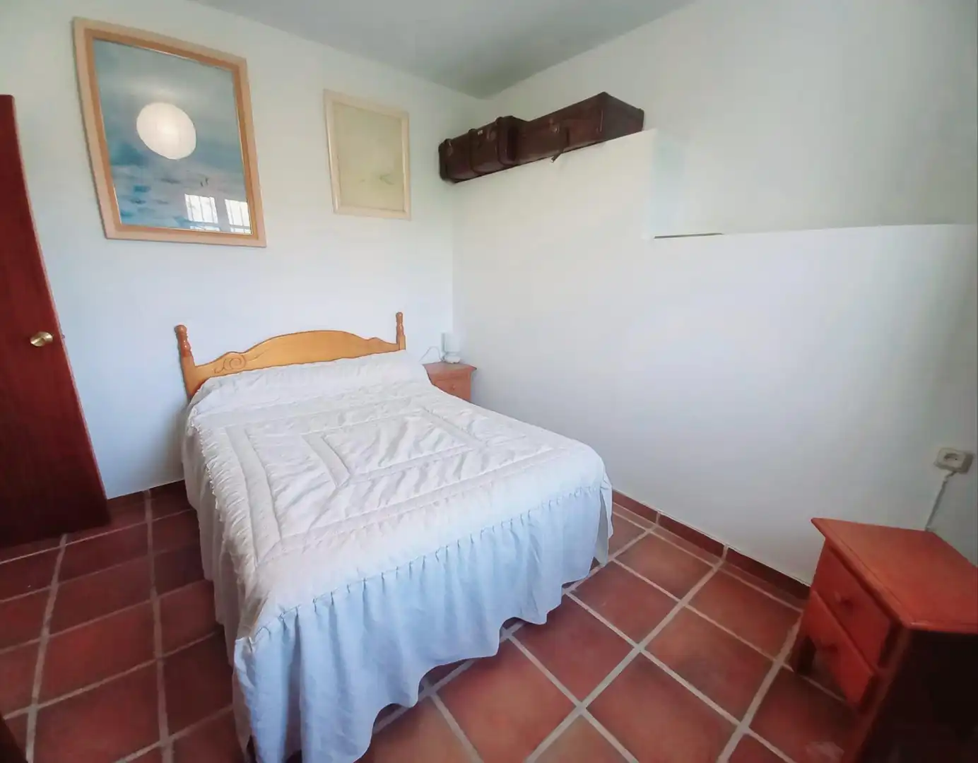 Habitación de Casa adosada en venta en Comares con Terraza, Trastero y Amueblado