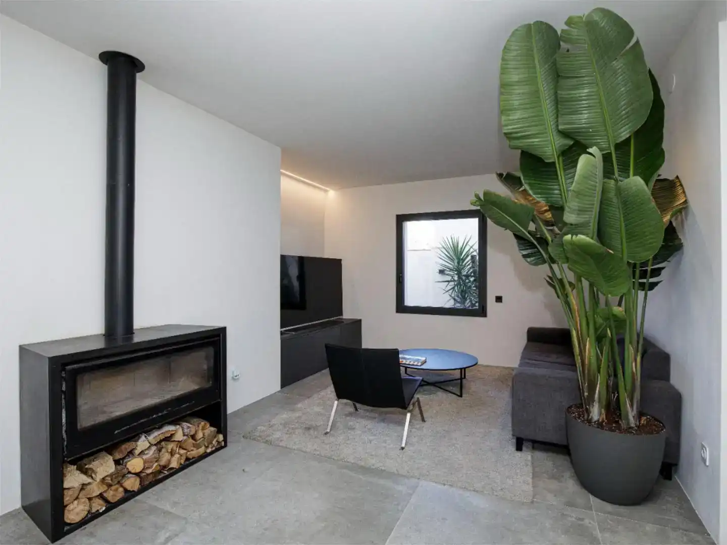 Living room of Houses for sale in Empuriabrava  with Air Conditioner, Swimming Pool and Balcony