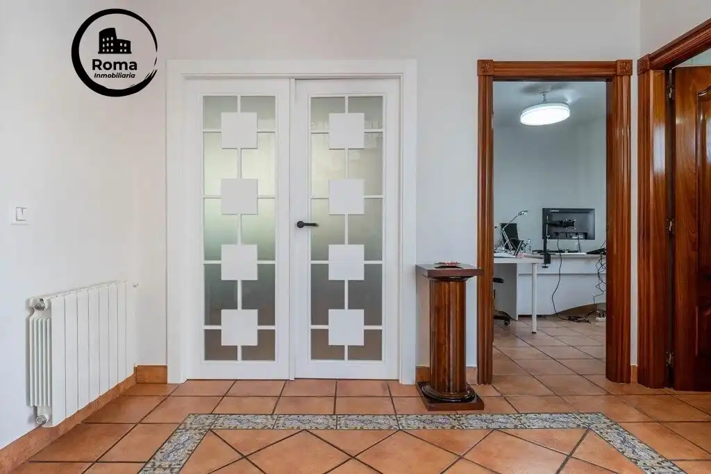 Villa zum Verkauf in Calle Calle Reina Sofía 31, imagen 4