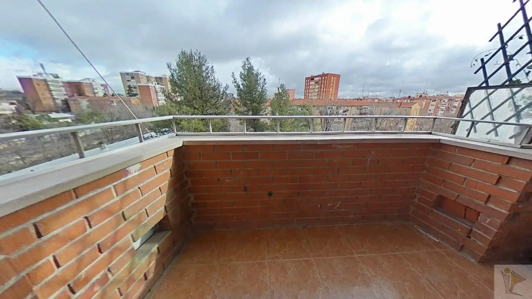 Piso en venta en CL BESOLLA , Abrantes
