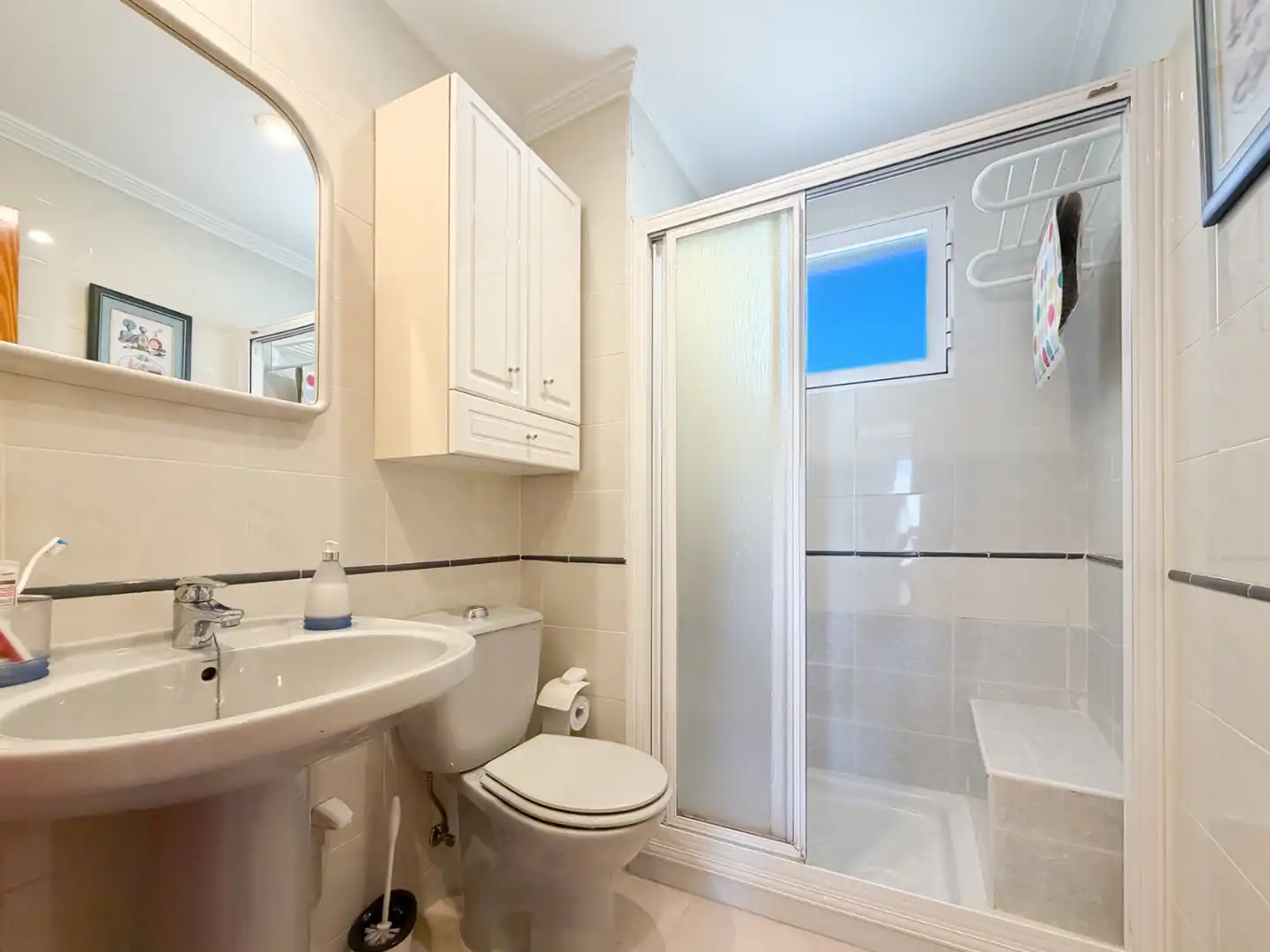 Bany de Apartament en venda en El Campello amb Terrassa, Traster i Piscina