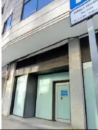Local comercial de lloguer a Av. Dr. Touron