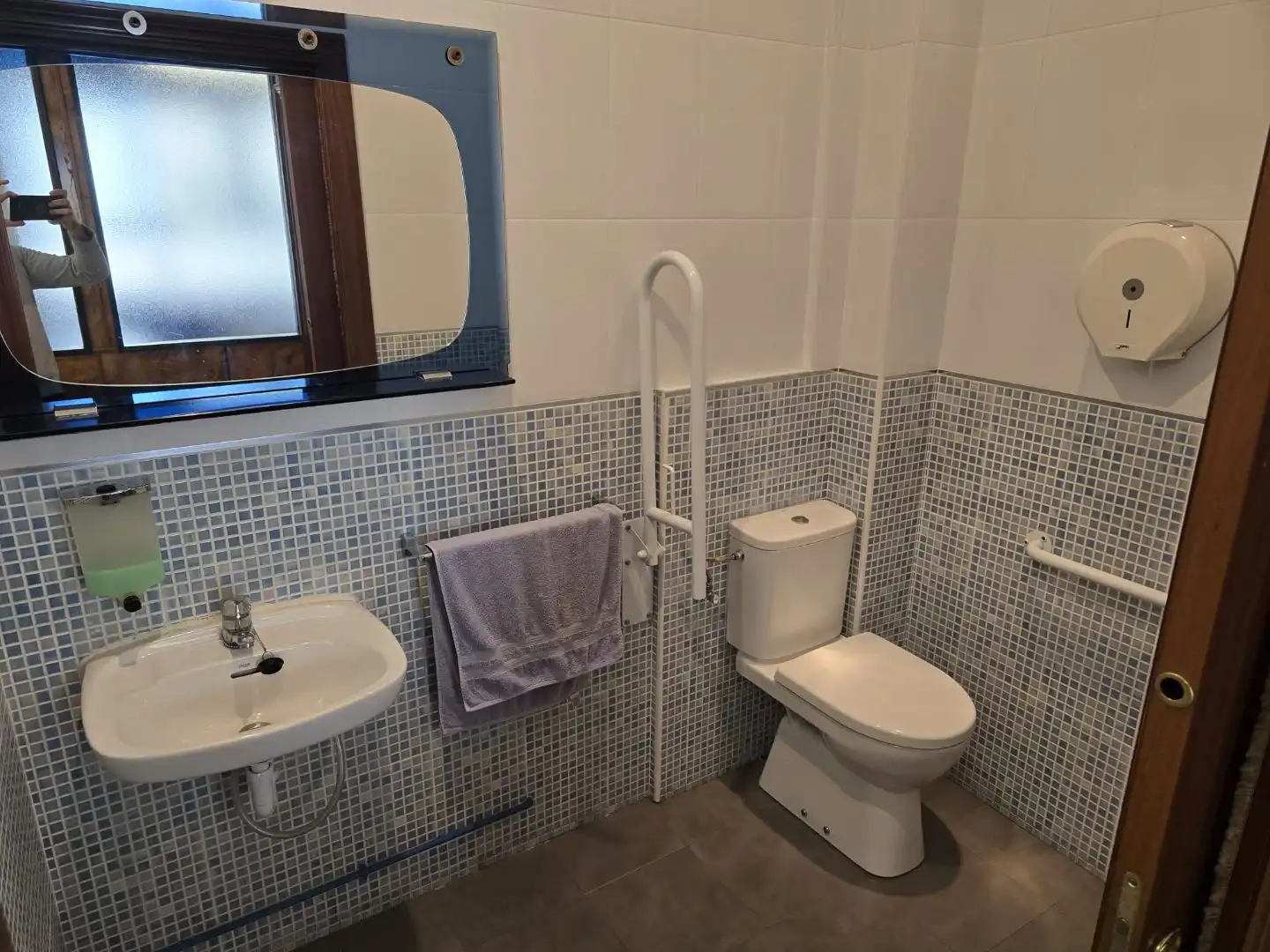 Baño de Local de alquiler en Sestao  con Calefacción, Amueblado y Internet