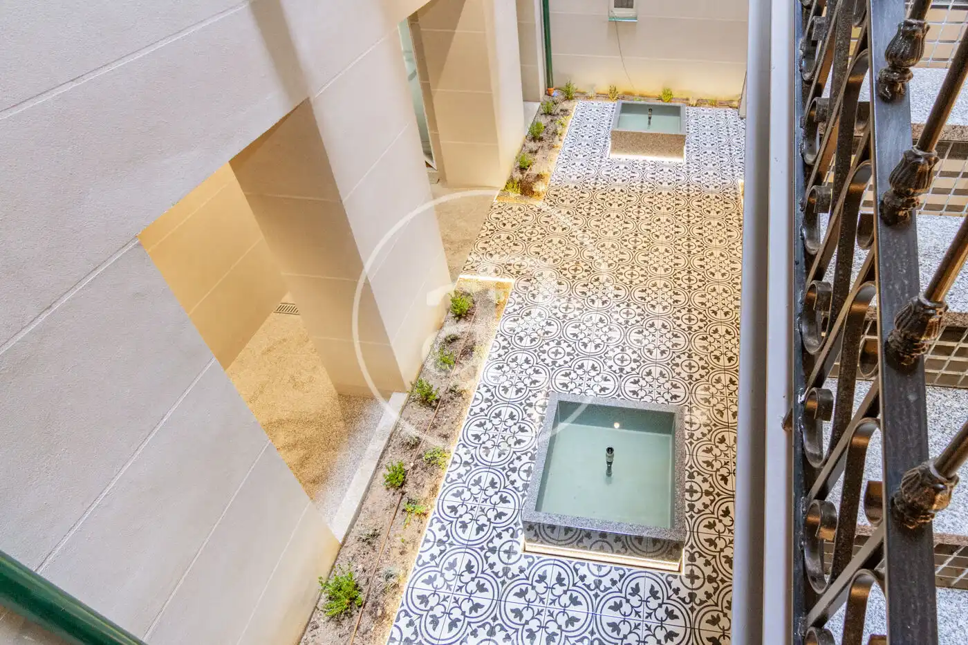 Flat for rent in Madrid  with Air Conditioner, Heating and Storage room