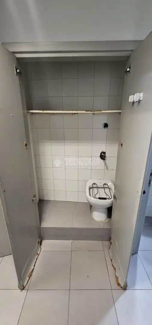 Bathroom of Commercial properties for sale in Sevilla