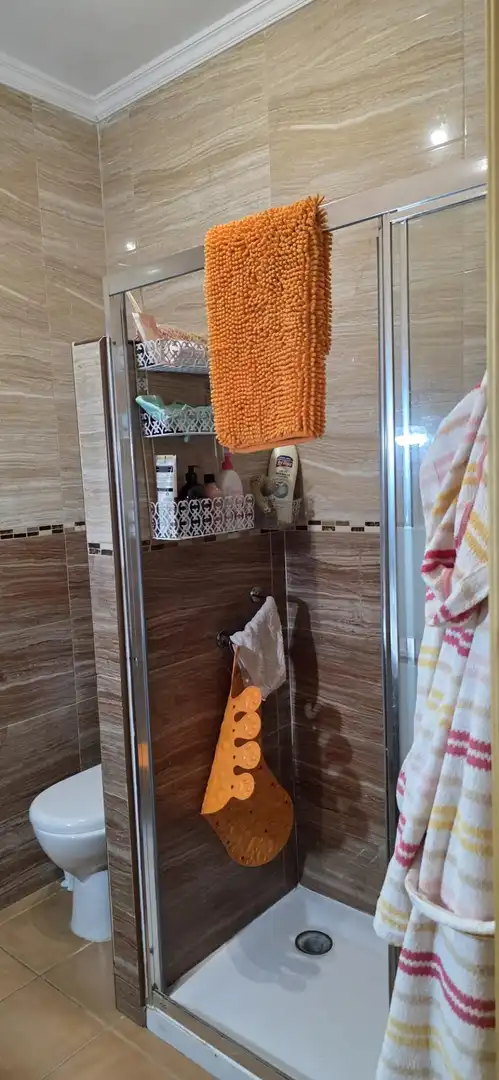 Bathroom of Flat for sale in Algeciras  with Balcony