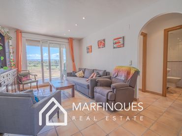 Appartamento con balcone in vendita a Calle Madrid