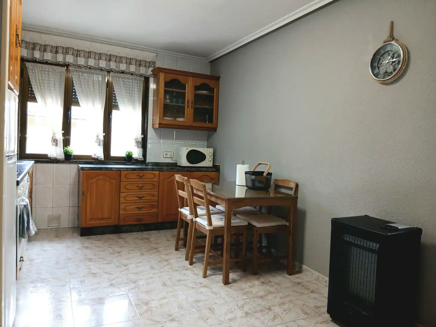 Kitchen of Flat for rent in San Martín del Rey Aurelio  with Heating, Storage room and Furnished