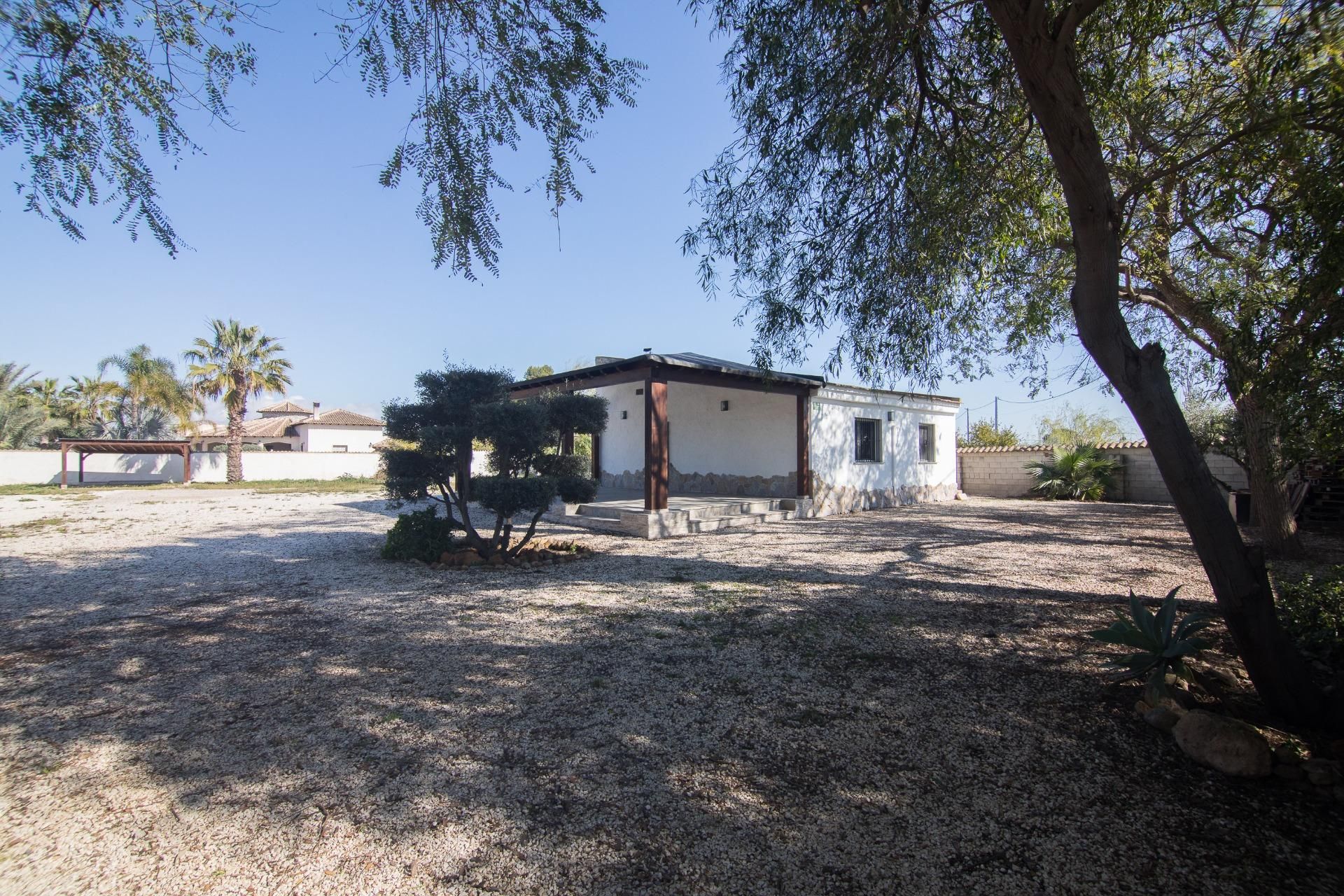 Vista exterior de Casa o xalet en venda en Catral amb Jardí privat, Terrassa i Traster
