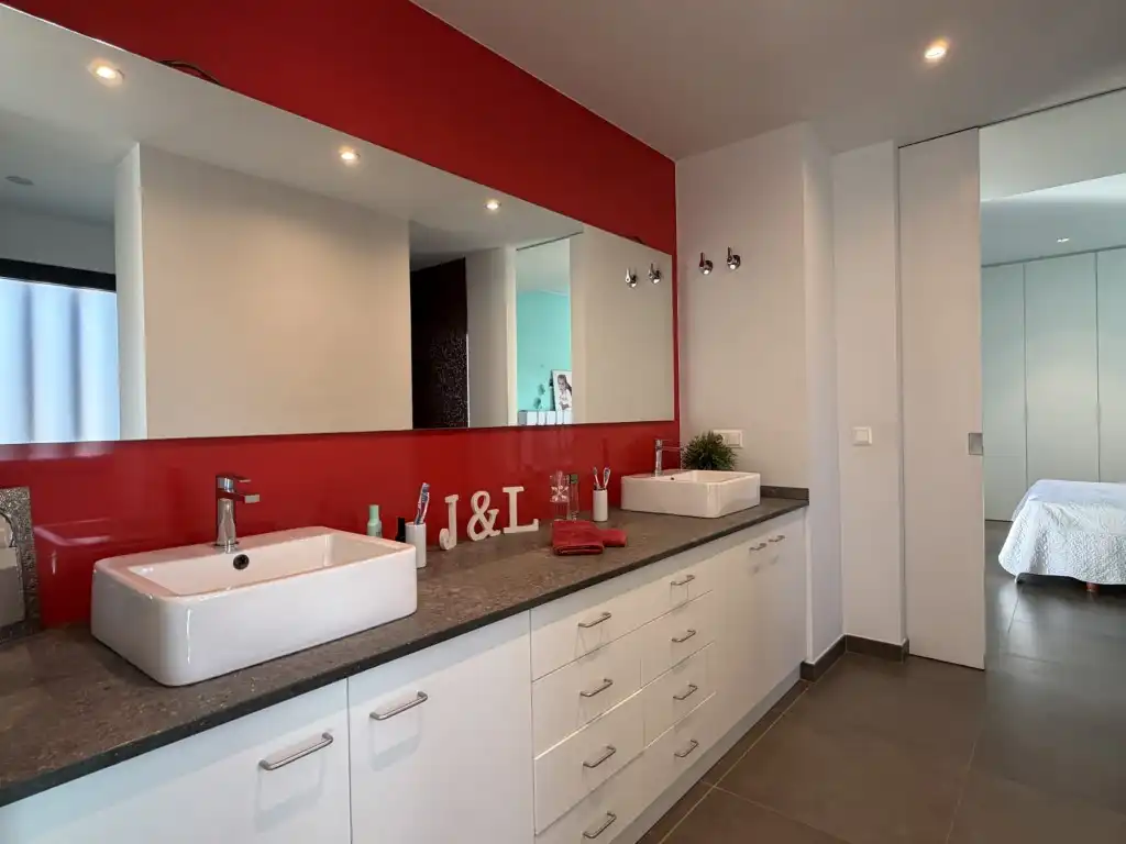 Baño de Casa o chalet en venta en Cornellà del Terri con Jardín privado, Terraza y Piscina