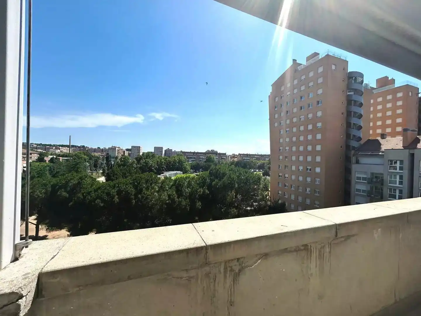 Außenansicht von Wohnung zur Miete in Girona mit Klimaanlage, Heizung und Parkett