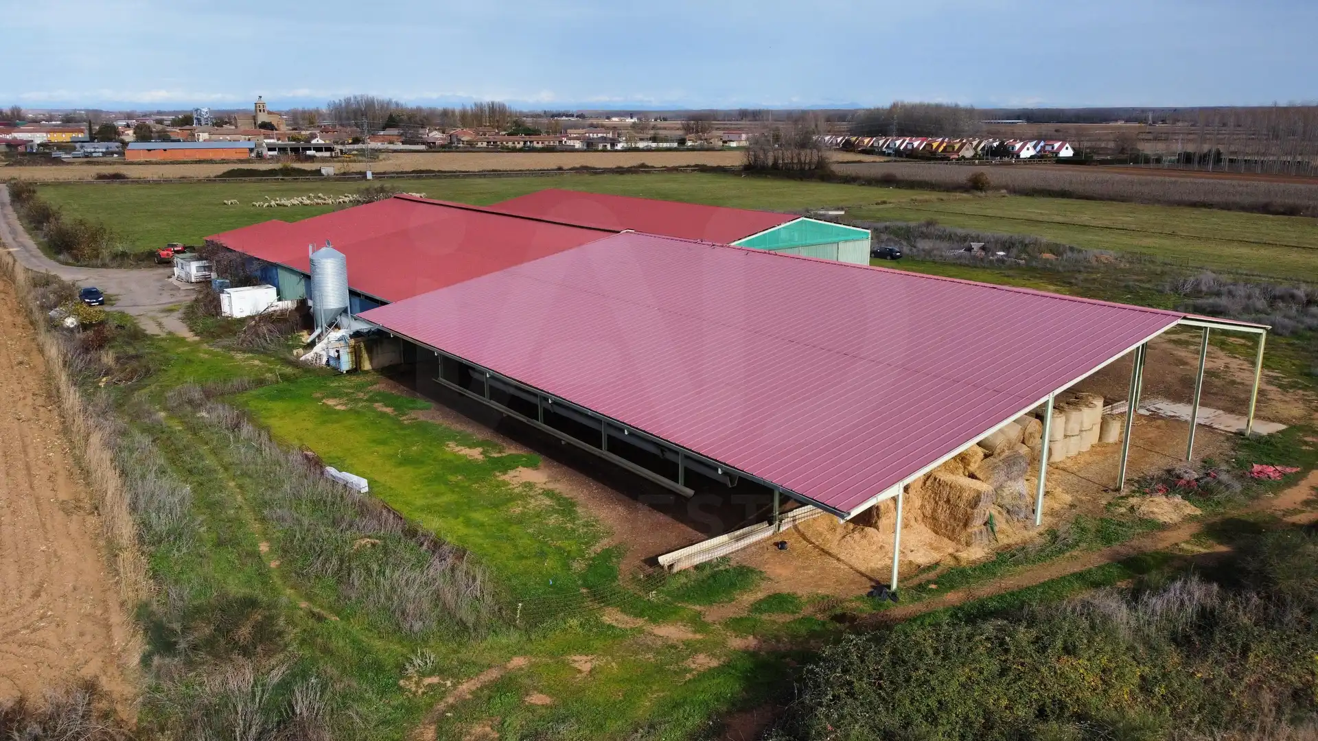 Vista exterior de Terreno en venta en San Millán de los Caballeros