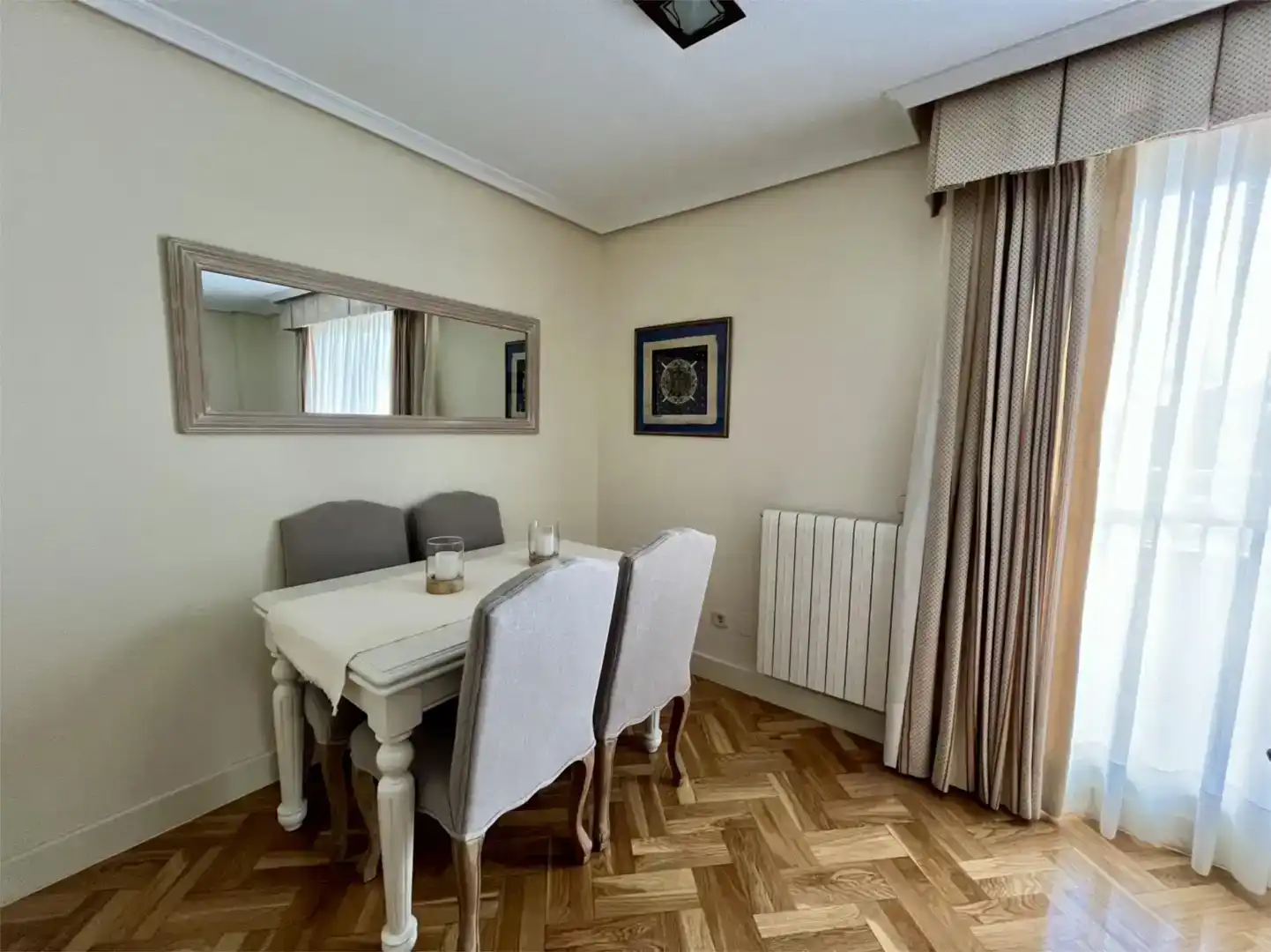 Menjador de Pis en venda en Las Rozas de Madrid amb Aire condicionat, Parquet i Traster