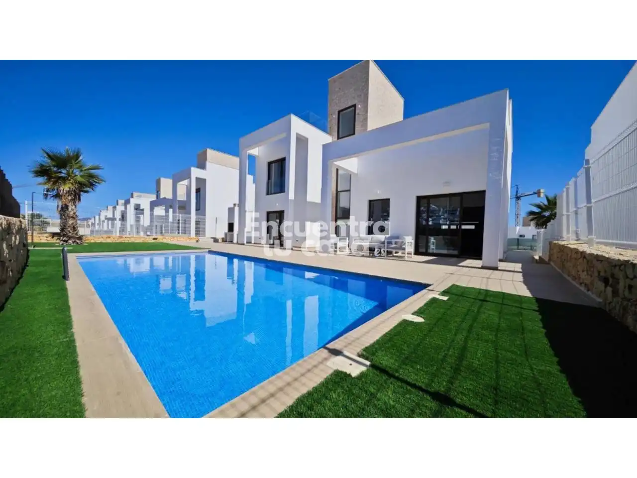 Villa mit Pool zum Verkauf in Calle Equador, imagen 2