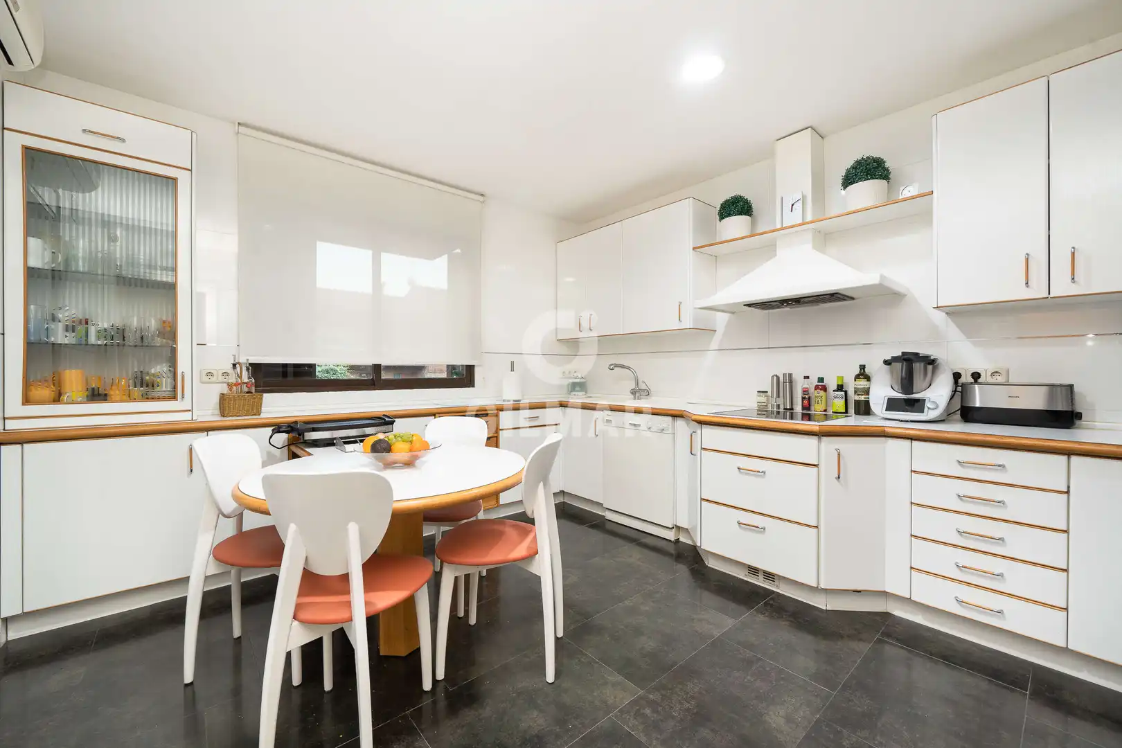 Kitchen of Detached homes for sale in Madrid  with Heating, Private garden and Swimming Pool