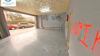 Aparcament de Local en venda en Mollet del Vallès