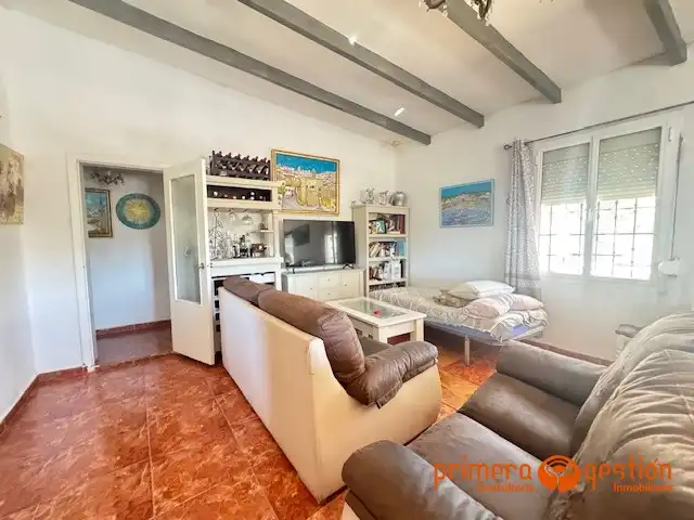 Sala d'estar de Casa o xalet en venda en Carmona amb Aire condicionat, Calefacció i Piscina
