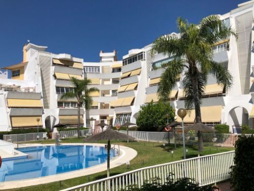 Vista exterior de Pis de lloguer en El Puerto de Santa María amb Aire condicionat, Terrassa i Piscina comunitària