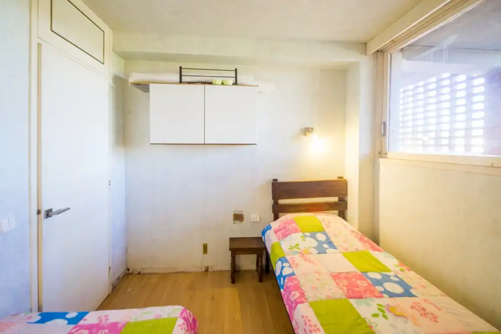 Habitación de Piso en venta en Castell d'Aro, Platja d'Aro i s'Agaró con Calefacción, Amueblado y Balcón