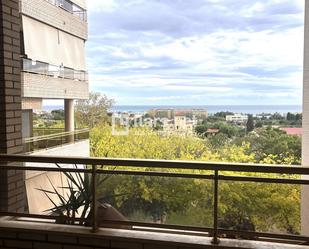 Exterior view of Flat for sale in Vilanova i la Geltrú  with Terrace, Storage room and Balcony