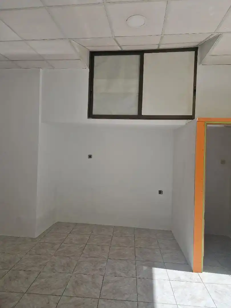 Geschaftsraum zur Miete in Zona Campus Universitario