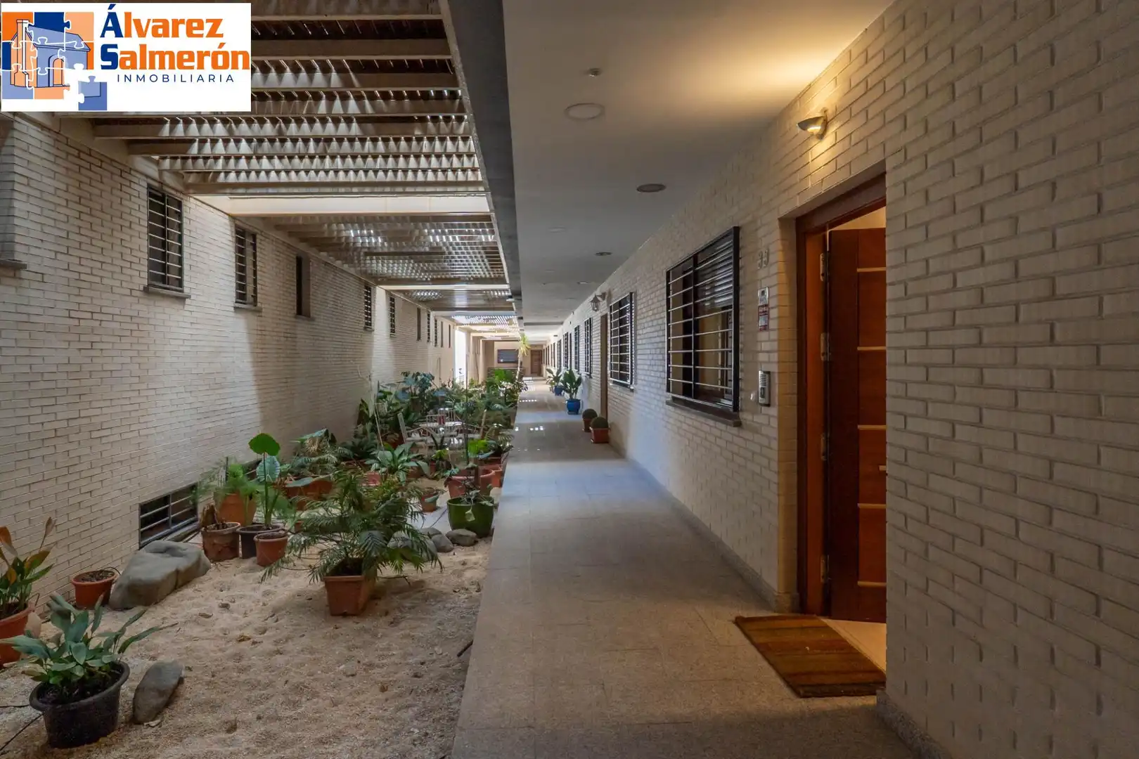 Casa adosada en venta en Granada con Aire acondicionado y Terraza
