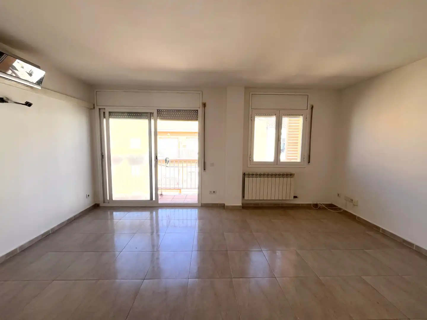 Living room of Duplexes for sale in Girona  with Air Conditioner, Heating and Terrace