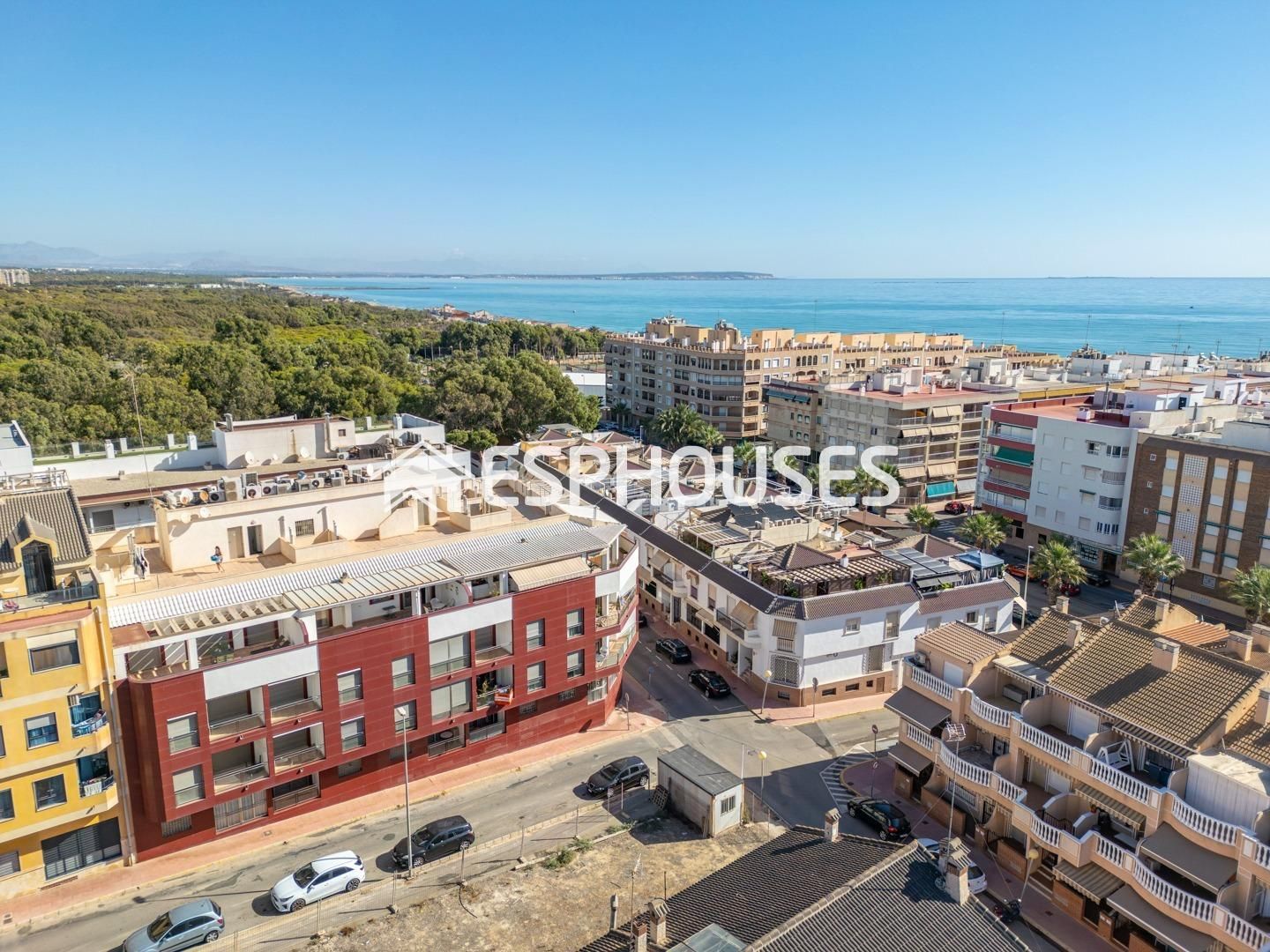 Exterior view of Attic for sale in Guardamar del Segura  with Air Conditioner, Terrace and Storage room