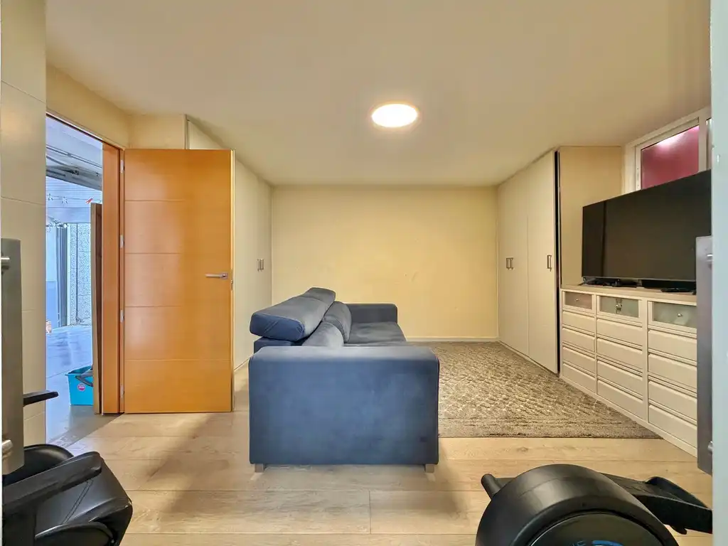 Sala d'estar de Casa adosada en venda en Ugena amb Aire condicionat, Calefacció i Jardí privat