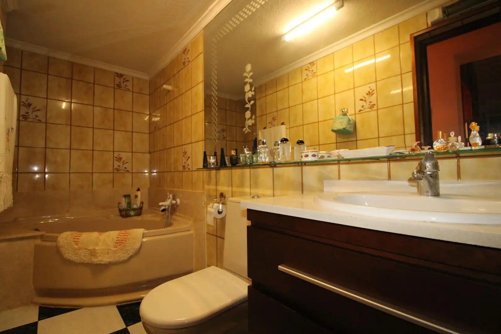 Badezimmer von Wohnung zum Verkauf in Cartagena mit Privatgarten und Terrasse