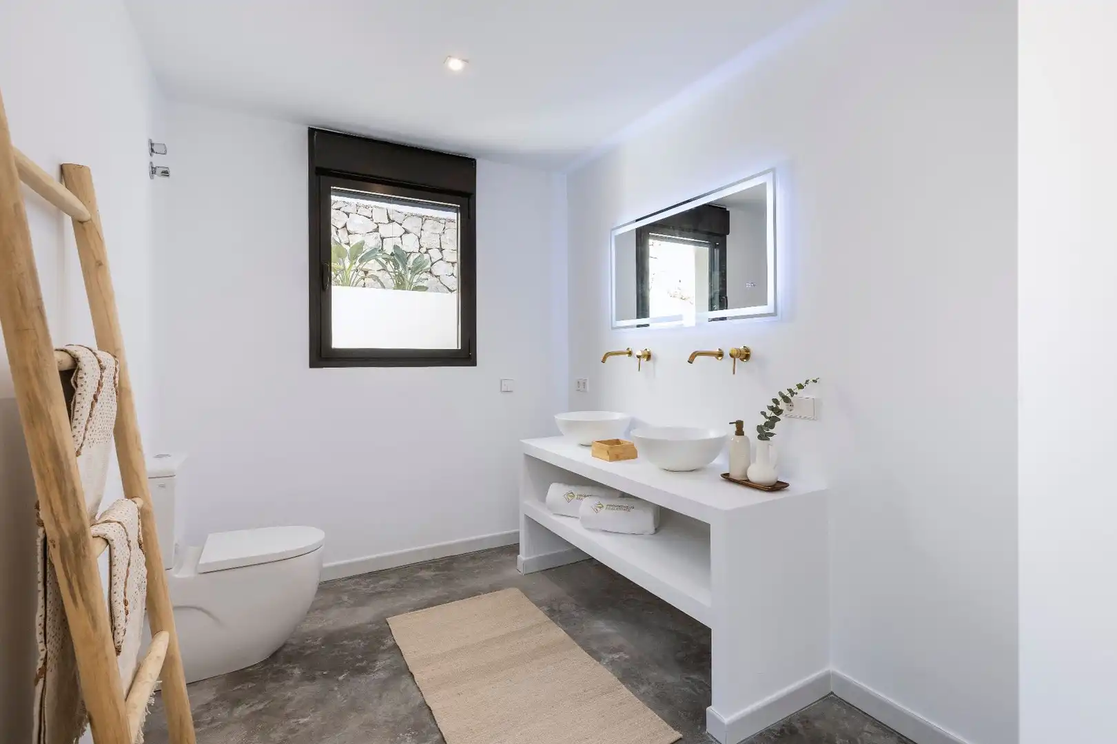 Bathroom of Houses for sale in Jávea / Xàbia  with Air Conditioner, Heating and Private garden