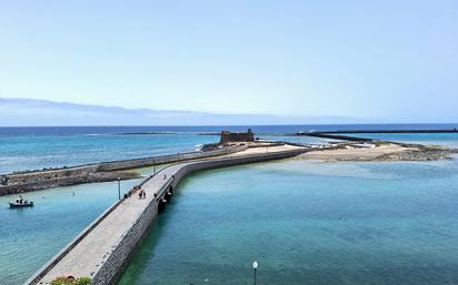 Vista exterior de Pis en venda en Arrecife