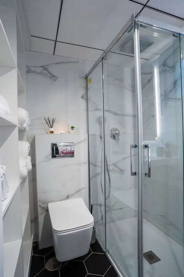 Bathroom of Flat for sale in Roquetas de Mar  with Air Conditioner, Terrace and Community pool