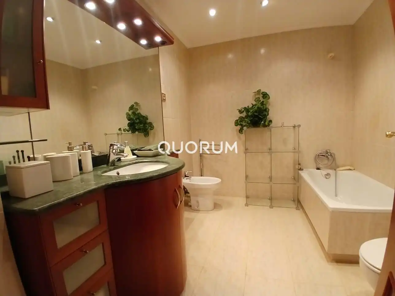 Baño de Ático en venta en Barakaldo  con Calefacción, Terraza y Trastero