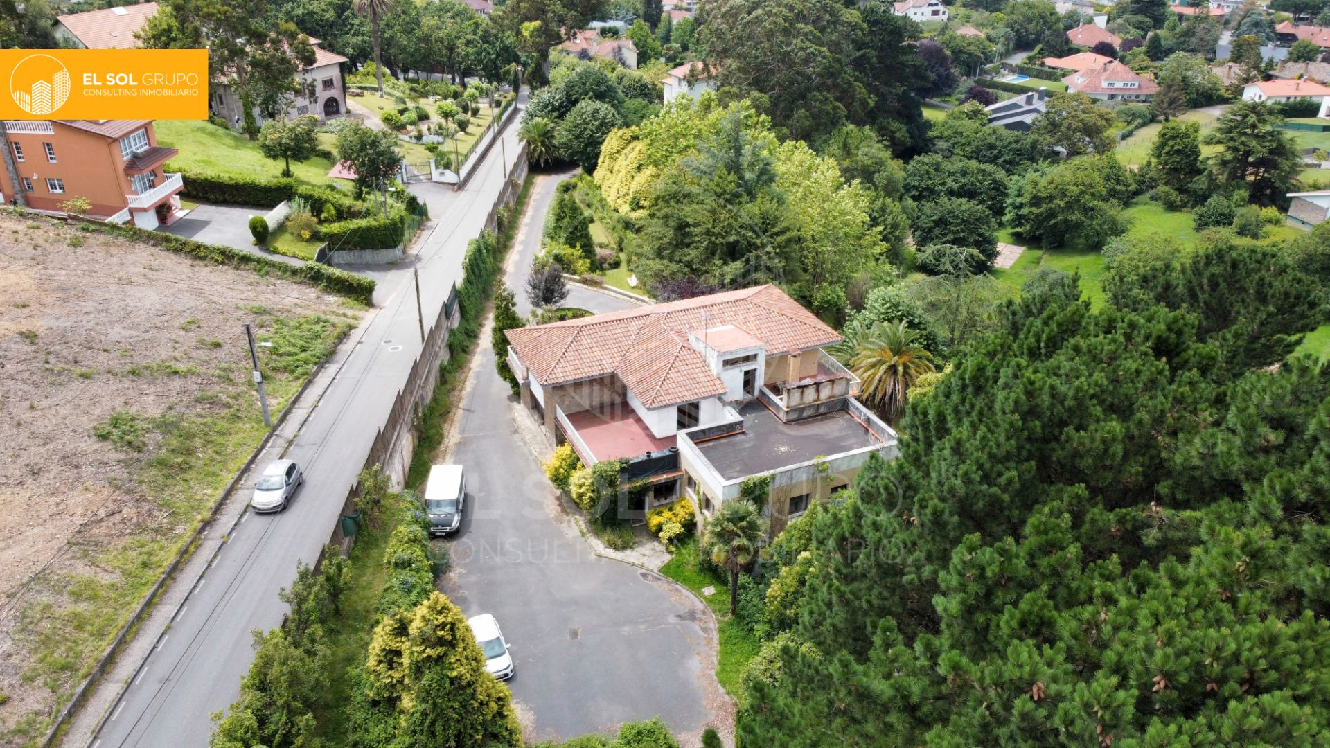 Exterior view of House or chalet for sale in Gijón   with Heating, Private garden and Terrace