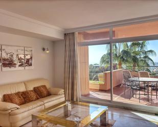 Sala d'estar de Apartament de lloguer en Marbella amb Aire condicionat, Calefacció i Terrassa