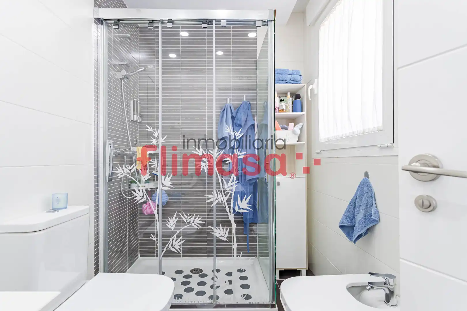 Bathroom of Detached homes for sale in Villaviciosa de Odón  with Air Conditioner, Heating and Private garden