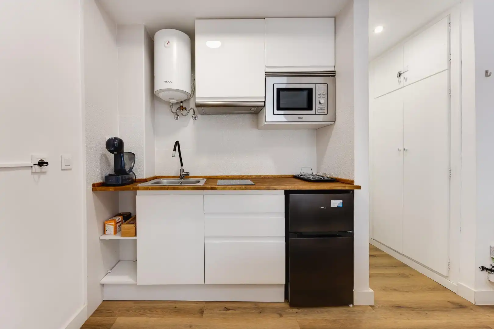 Kitchen of Study for sale in Torrevieja  with Air Conditioner, Terrace and Balcony