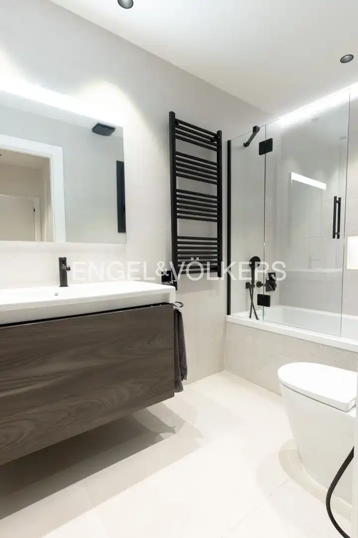 Bathroom of Apartments for sale in Olesa de Montserrat  with Air Conditioner, Heating and Terrace