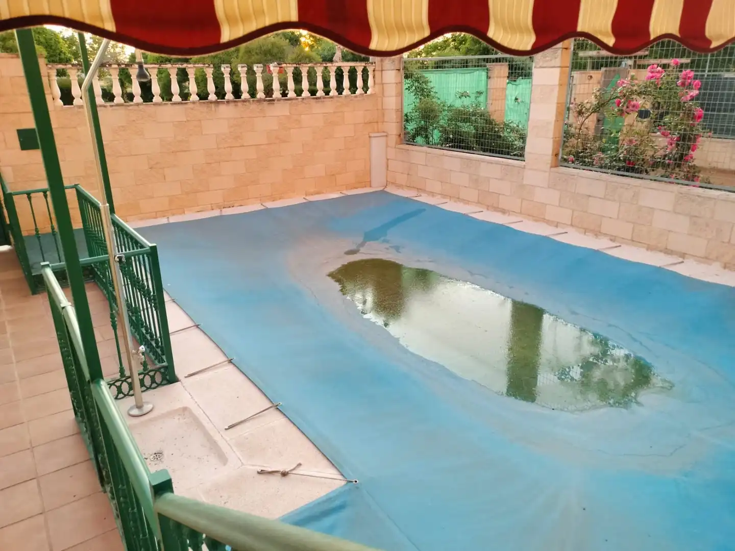 Piscina de Casa adosada en venda en Argamasilla de Calatrava amb Aire condicionat, Calefacció i Terrassa