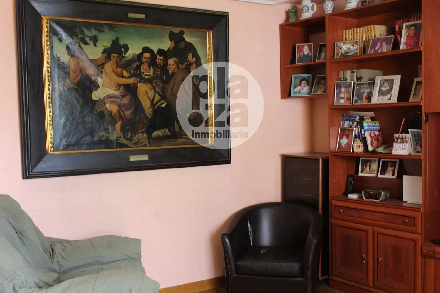 Living room of Flat for sale in Burgos  with Heating, Terrace and Storage room