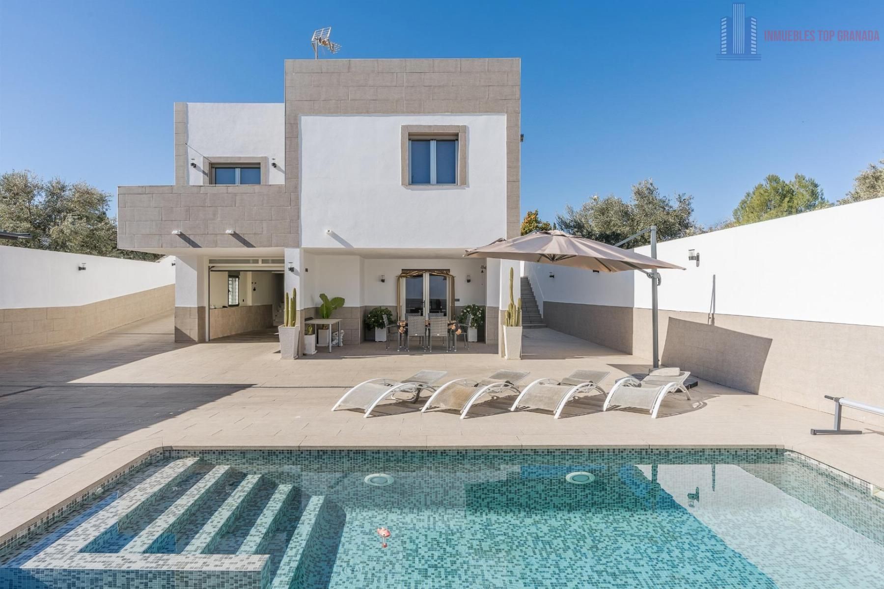 Swimming pool of House or chalet for sale in Atarfe  with Air Conditioner, Heating and Terrace
