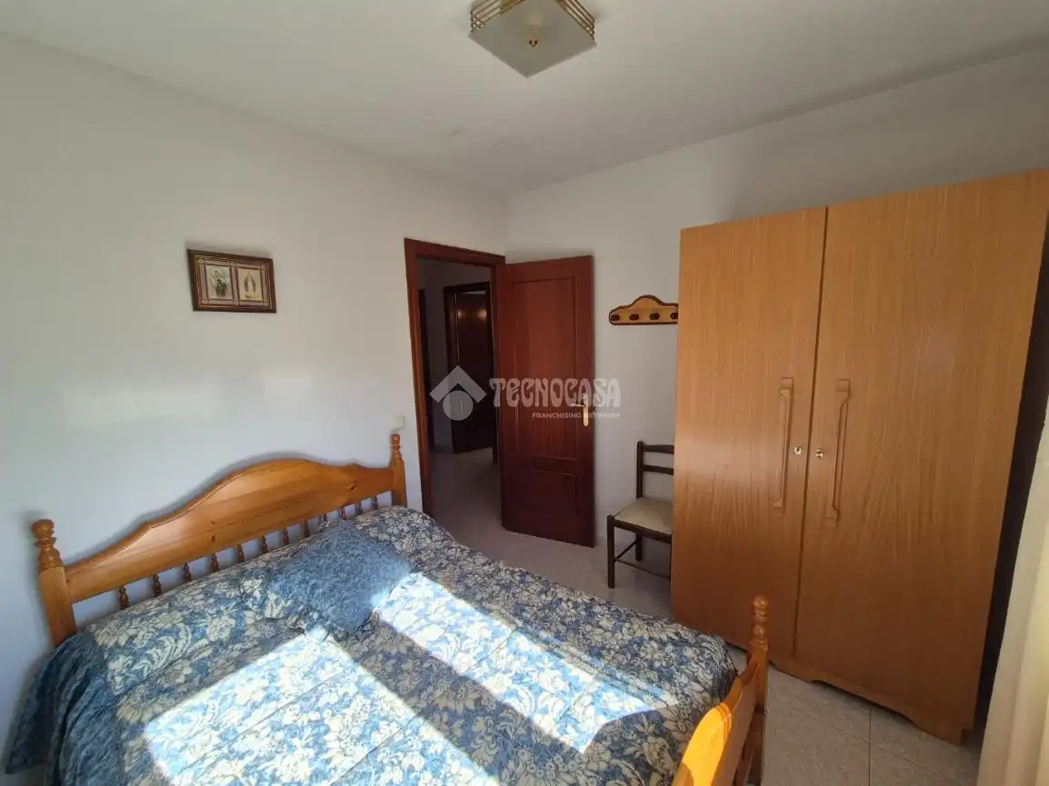 Schlafzimmer von Einfamilien-Reihenhaus zum Verkauf in Jadraque mit Heizung