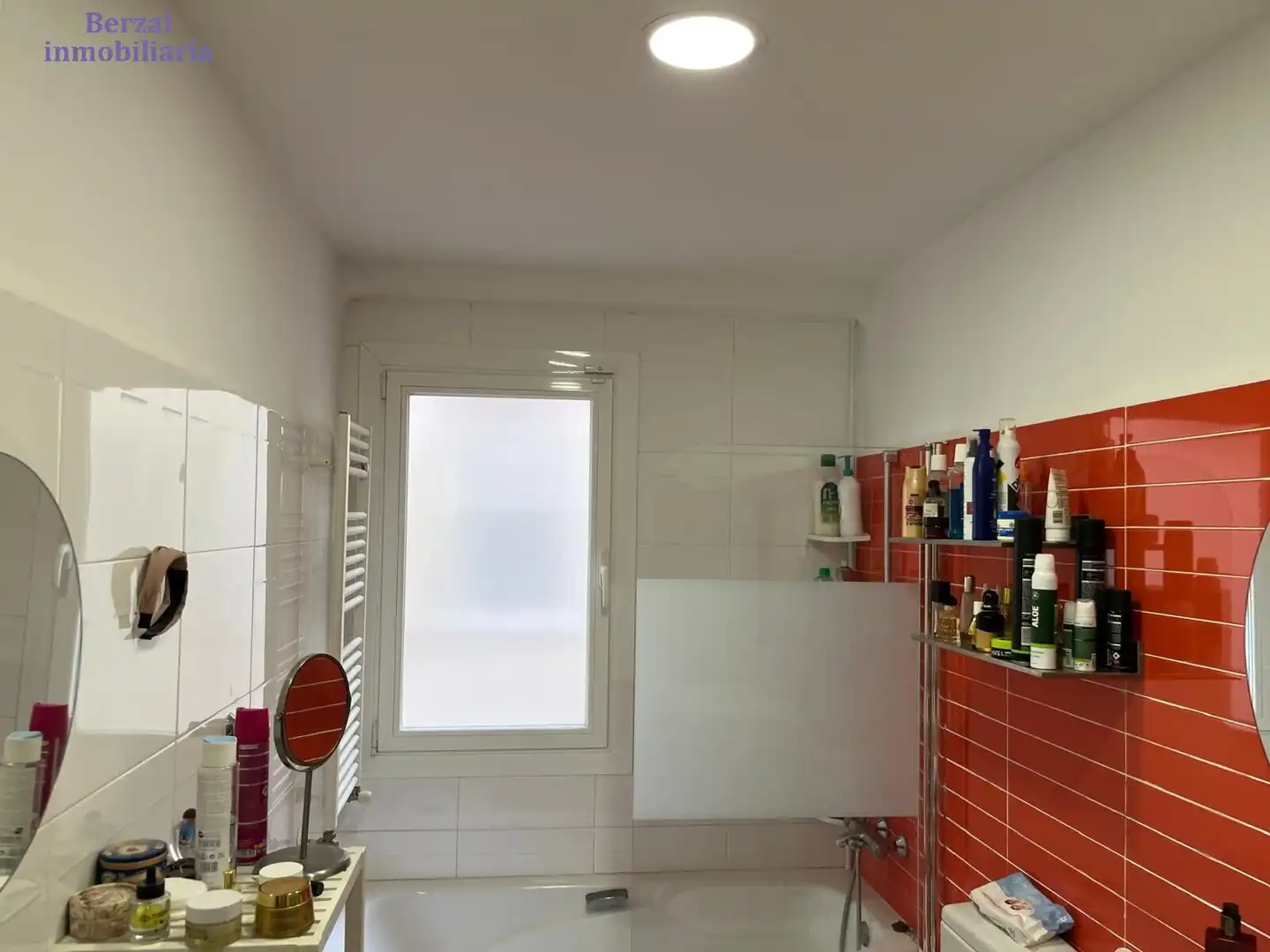 Bathroom of Flat for sale in  Logroño  with Air Conditioner, Heating and Terrace