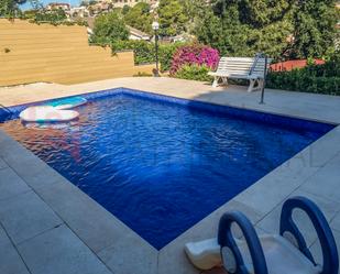 Piscina de Casa o xalet en venda en Santa Susanna amb Aire condicionat, Calefacció i Jardí privat