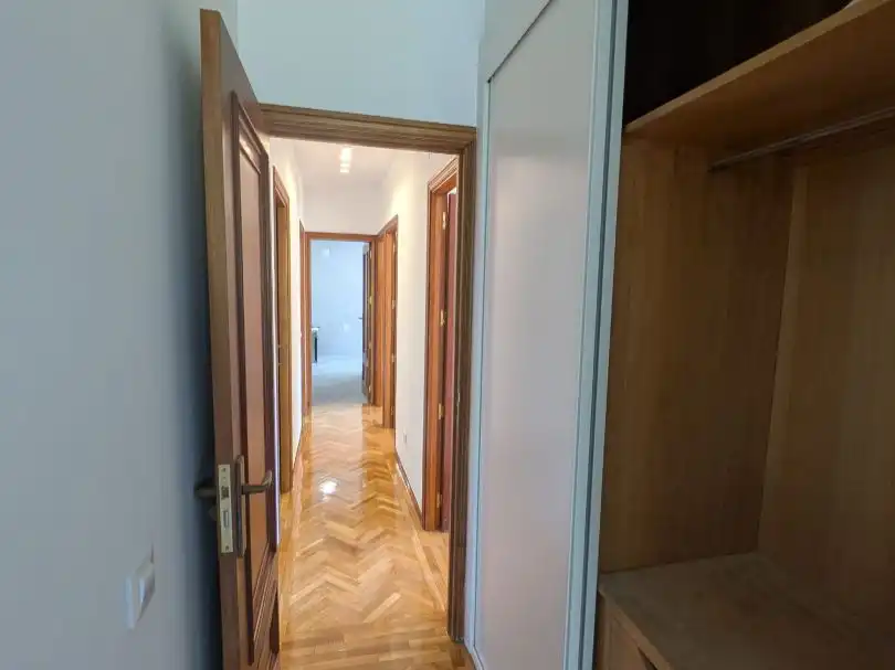 Wohnung zur Miete in Madrid mit Klimaanlage, Heizung und Parkett