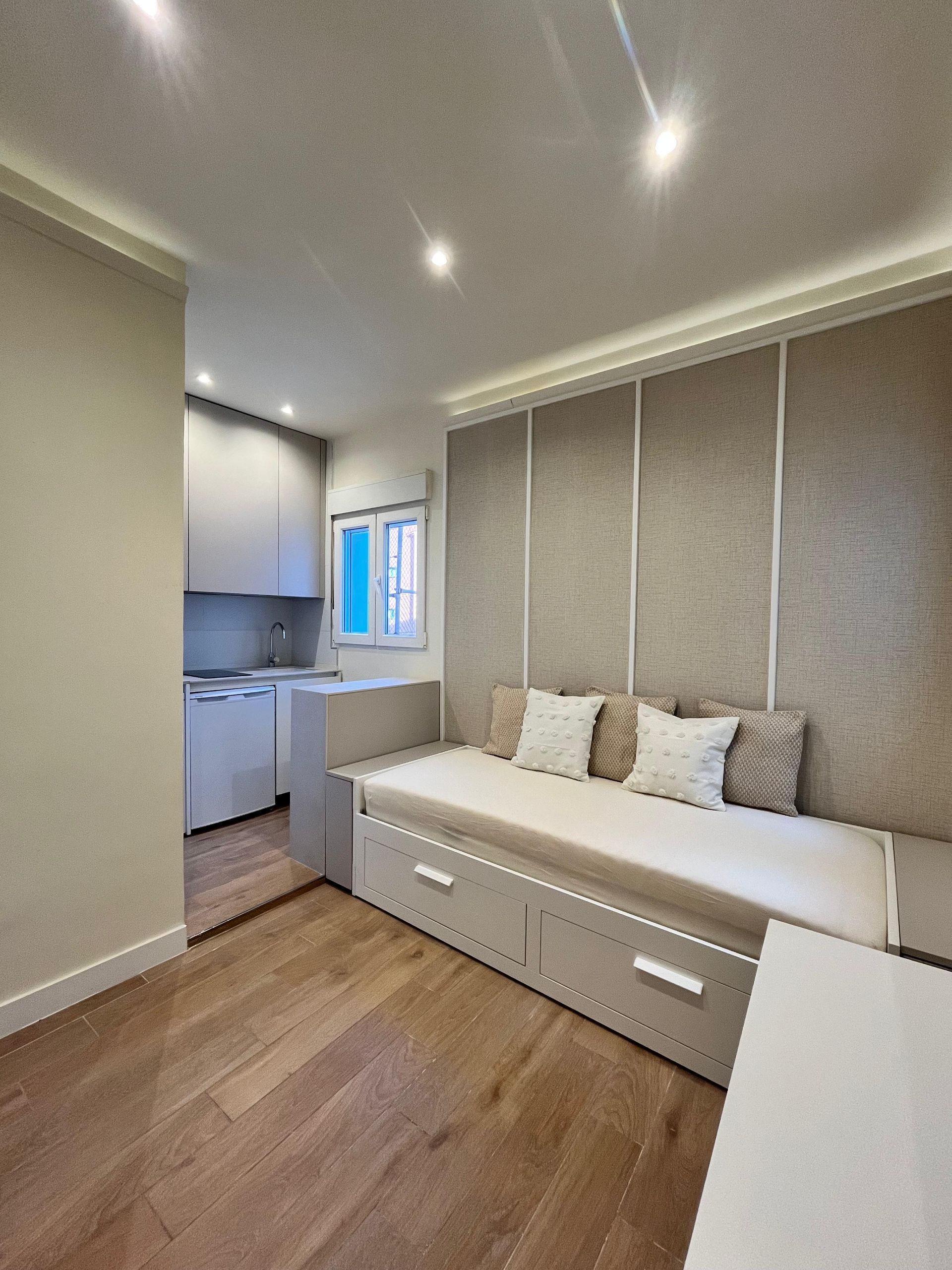 Study to rent in Colomer, Guindalera